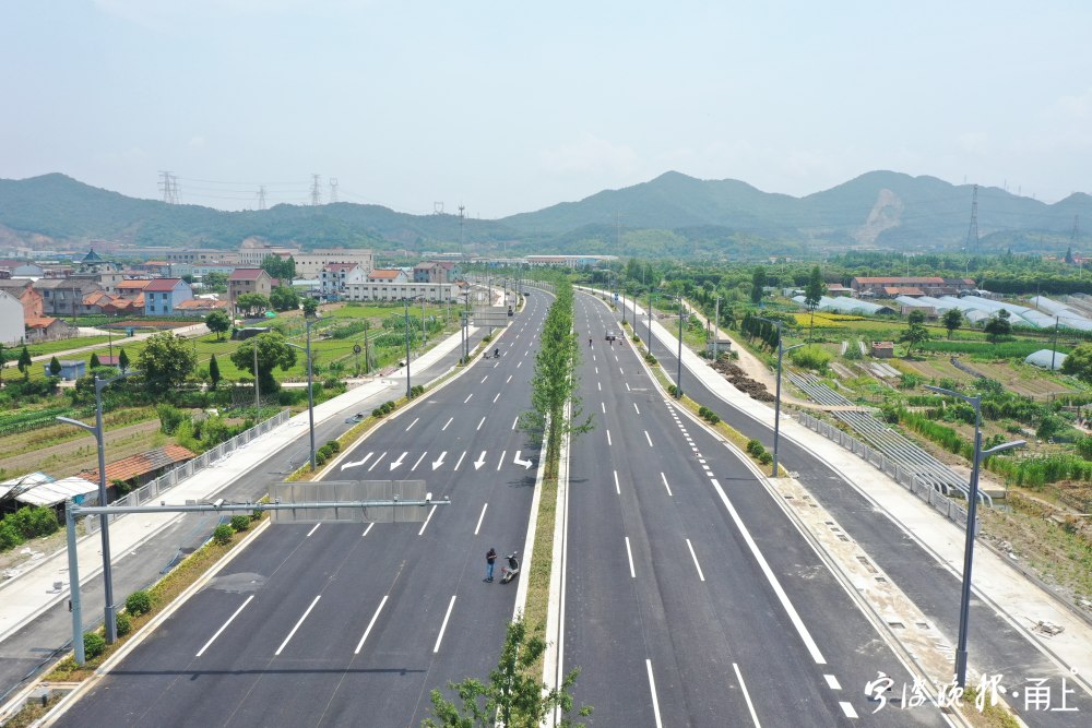 Beilun Huangshan Road västra förlängning (Xiaojiajiang Road - Fuchunjiang Road) öppnade officiellt för trafik