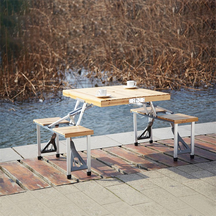 Fällbara picknickbord med säten